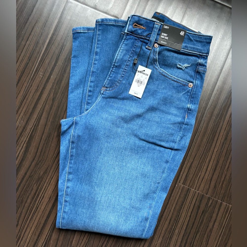 Express Curvy skinny high rise jean 4R